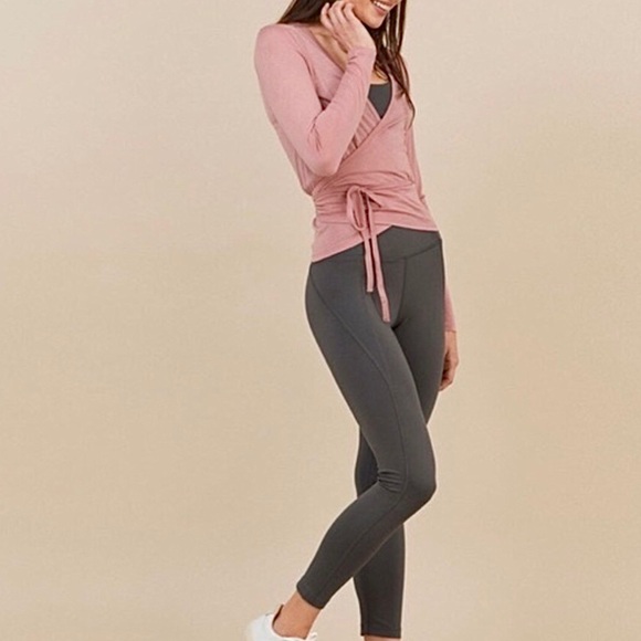 GIRLFRIEND COLLECTIVE Margot Long Sleeve Wrap Top Dusty Rose - Picture 1 of 14